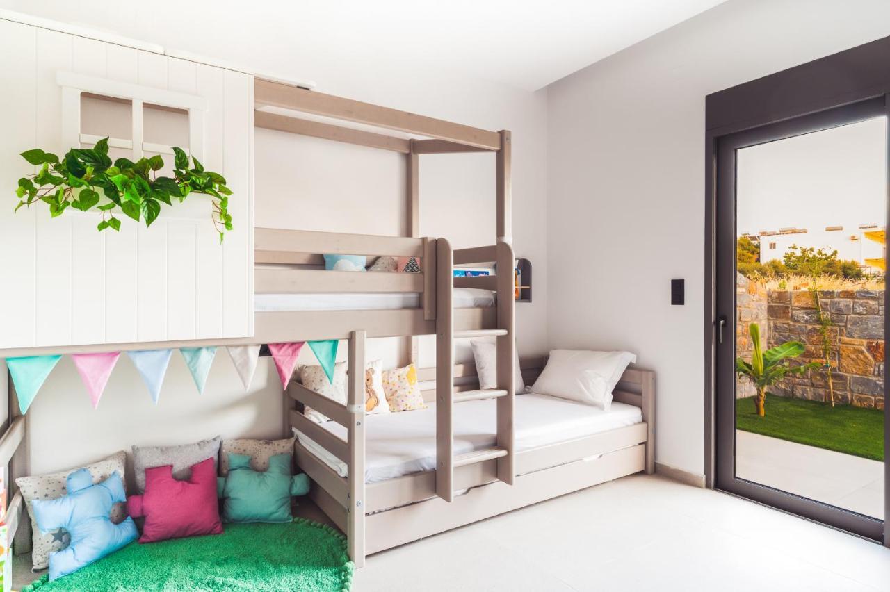 Nagia Luxury Family Villas อนาลิปซี ภายนอก รูปภาพ