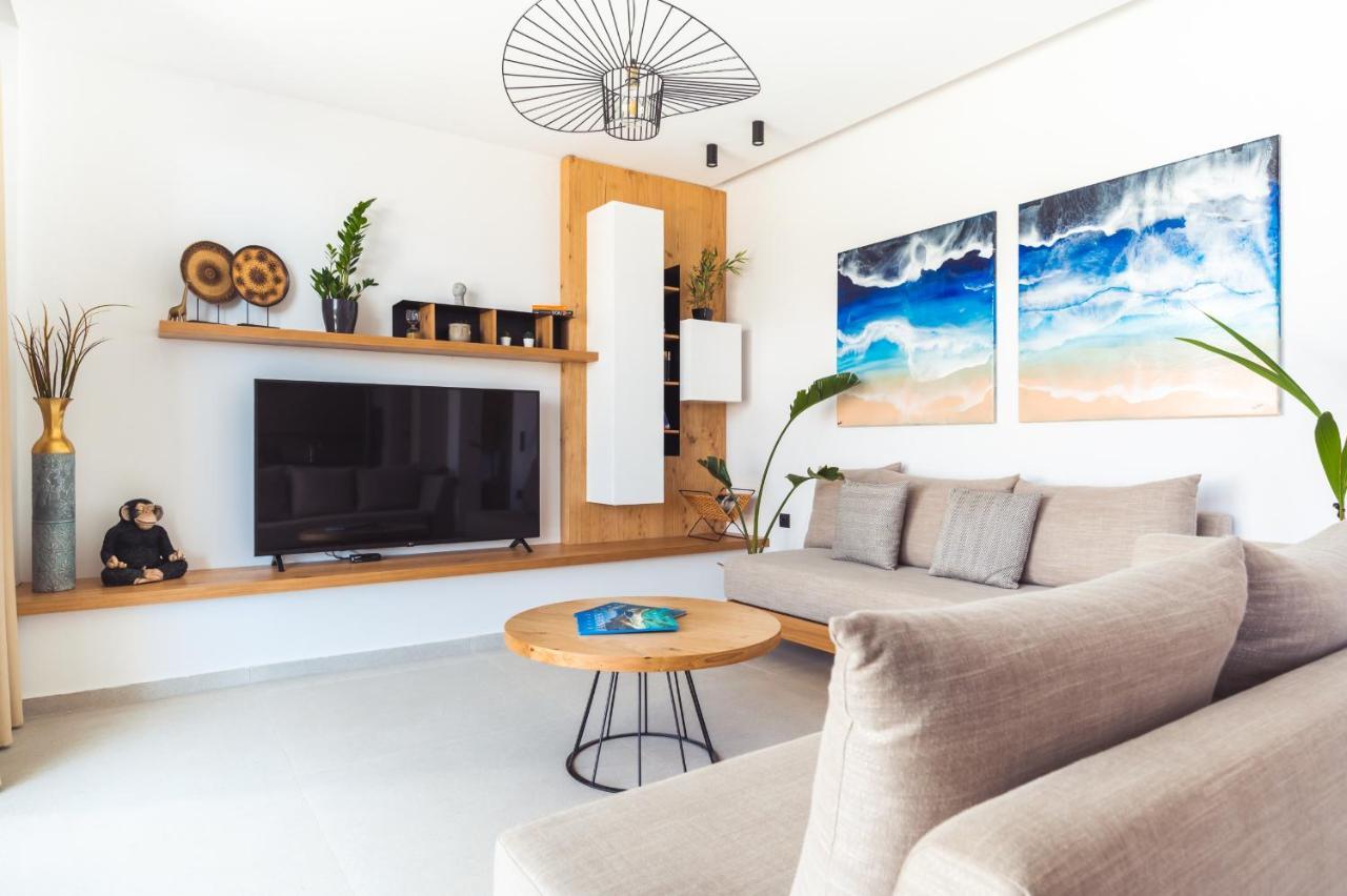 Nagia Luxury Family Villas อนาลิปซี ภายนอก รูปภาพ